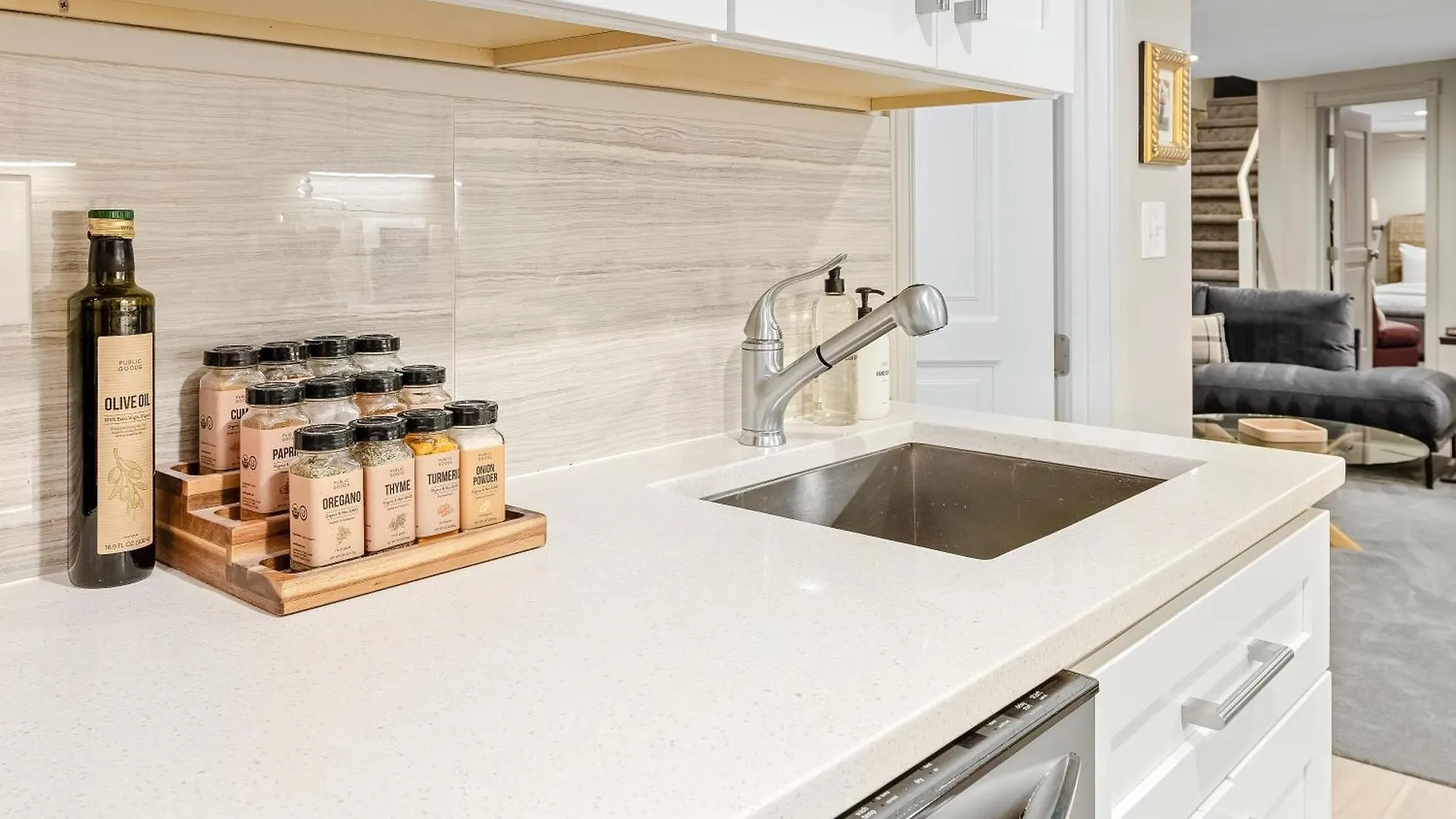 Garden Apartment - Decor Upgrades - Capitol Hill Denver