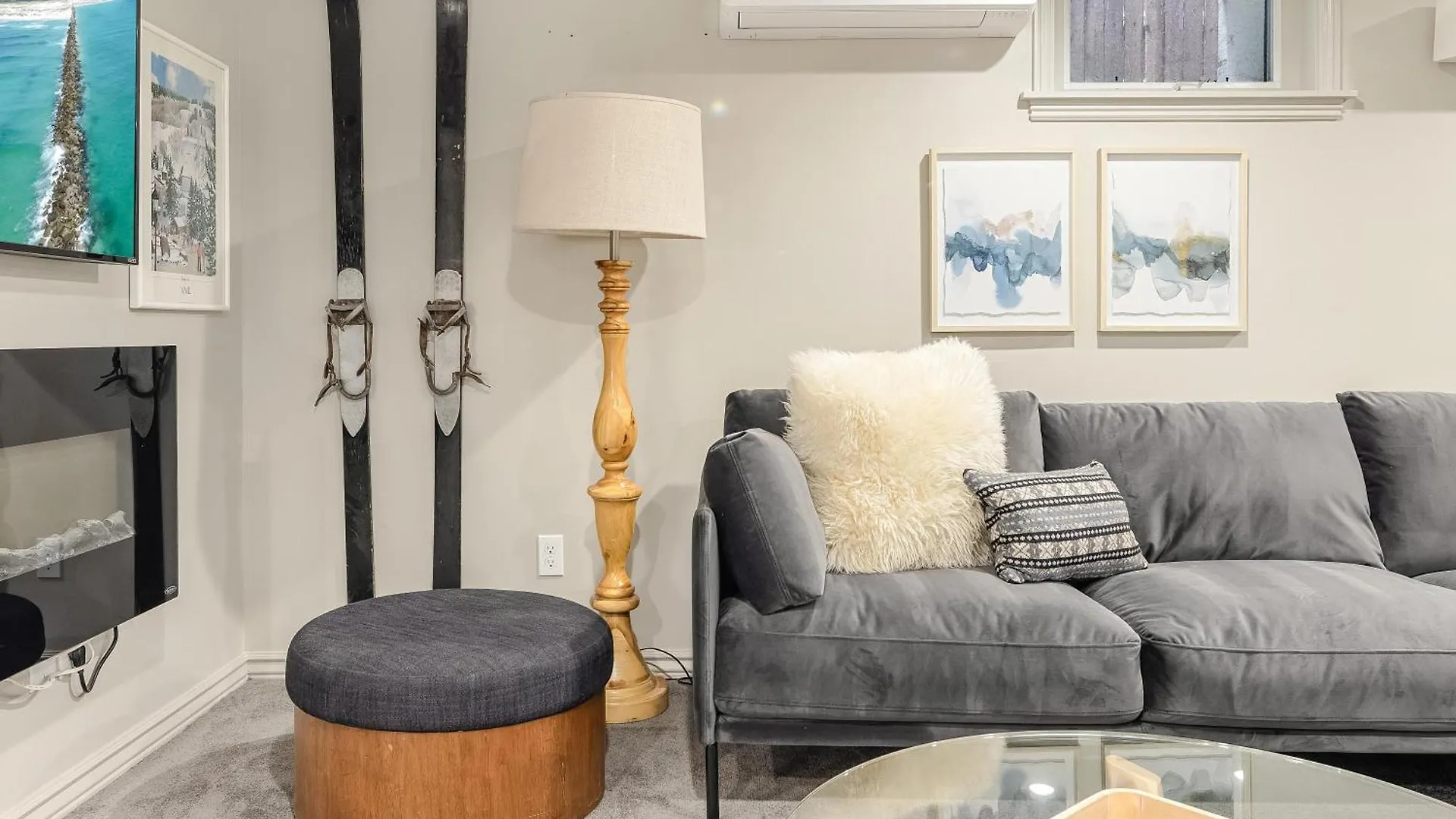 Villa Garden Apartment - Decor Upgrades - Capitol Hill Denver