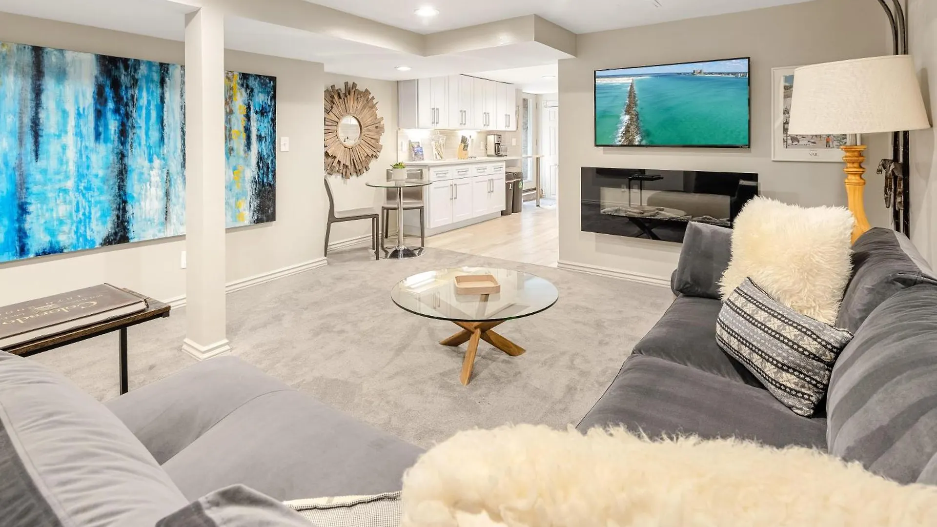 Garden Apartment - Decor Upgrades - Capitol Hill Denver Villa