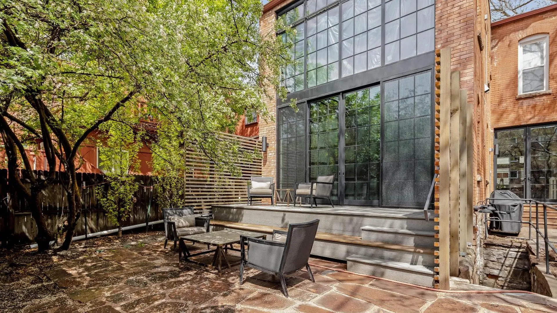 Villa Garden Apartment - Decor Upgrades - Capitol Hill Denver United States